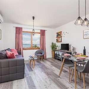 Fara Apartmán